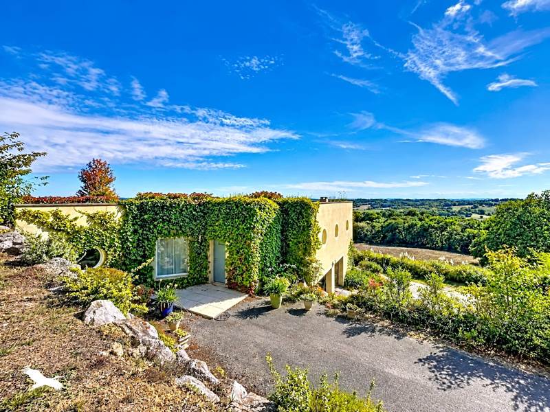 Vente Maison Pouydraguin - 6 pièces -205 m² - (32290)
