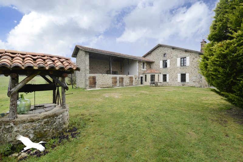 Vente Maison VERNEUIL - 5 pièces -151 m² - (16310)