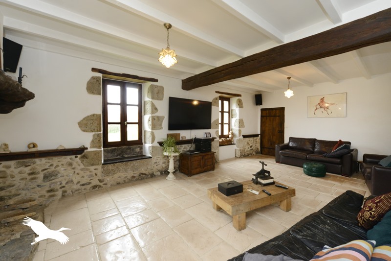 Vente Maison VERNEUIL - 5 pièces -151 m² - (16310)