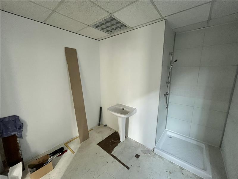 Vente Immeuble MONTBRON - -  114 m² - (16220)