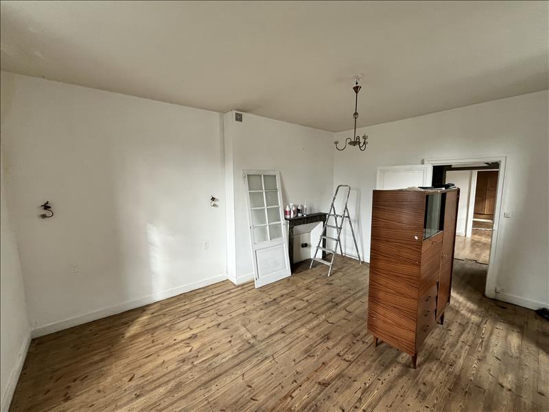 Vente Immeuble MONTBRON - -  114 m² - (16220)