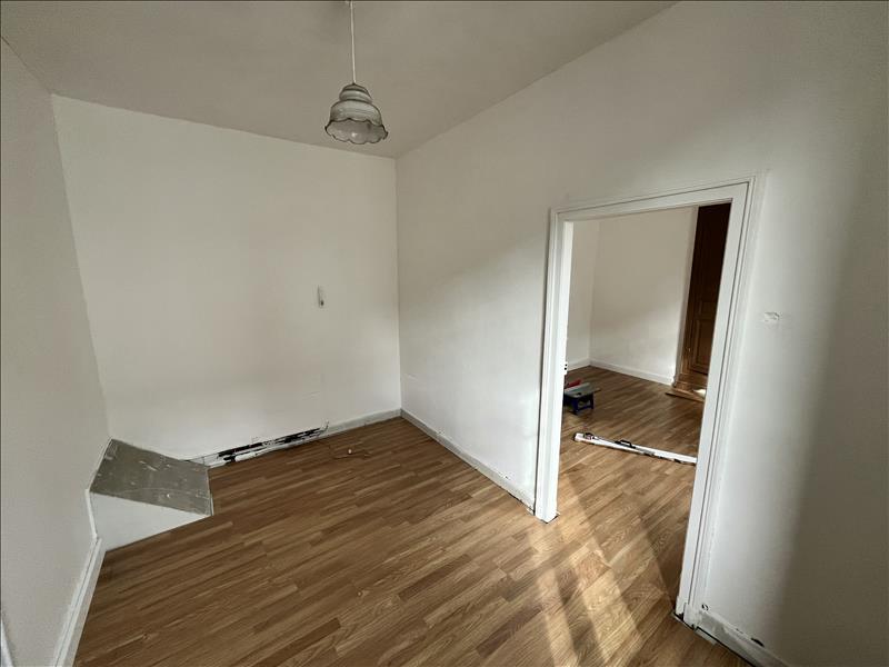 Vente Immeuble MONTBRON - -  114 m² - (16220)