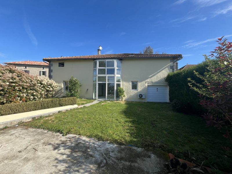 Vente Maison MONTEMBOEUF - 7 pièces -285 m² - (16310)