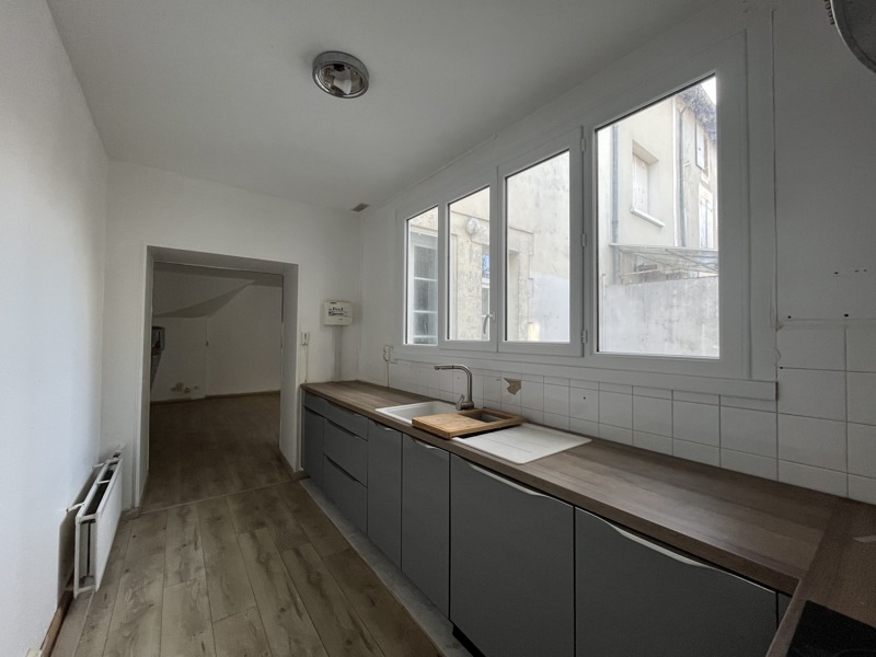 Vente Maison MONTBRON - 4 pièces -120 m² - (16220)