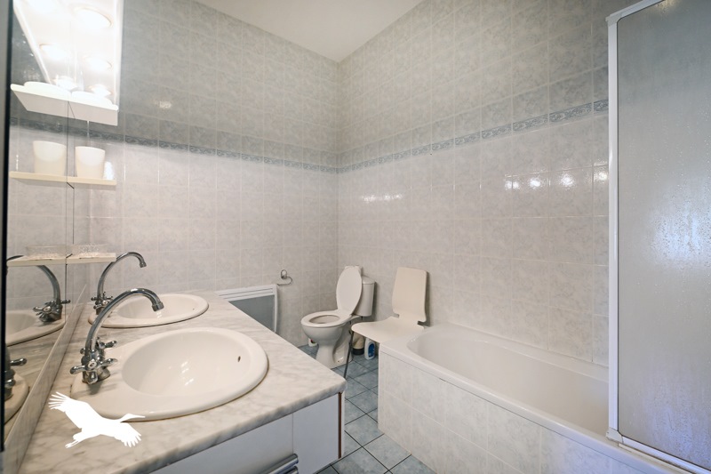 Vente Maison ECURAS - 5 pièces -119 m² - (16220)
