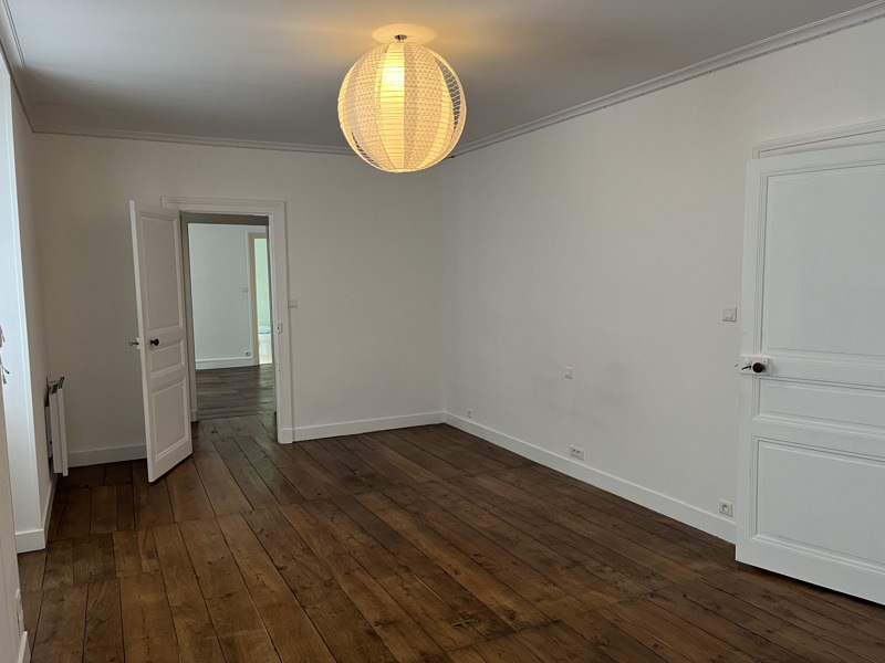 Vente Maison MONTBRON - 5 pièces -135 m² - (16220)