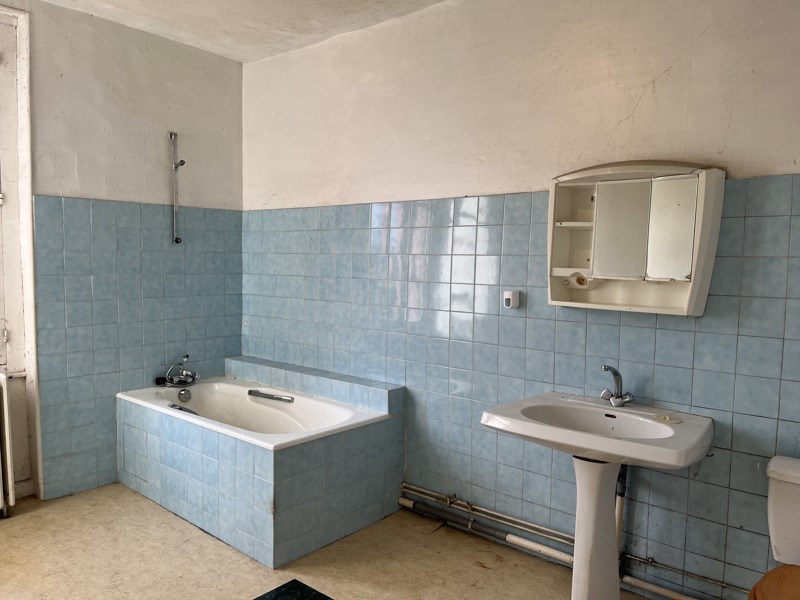 Vente Maison ECURAS - 6 pièces -183 m² - (16220)
