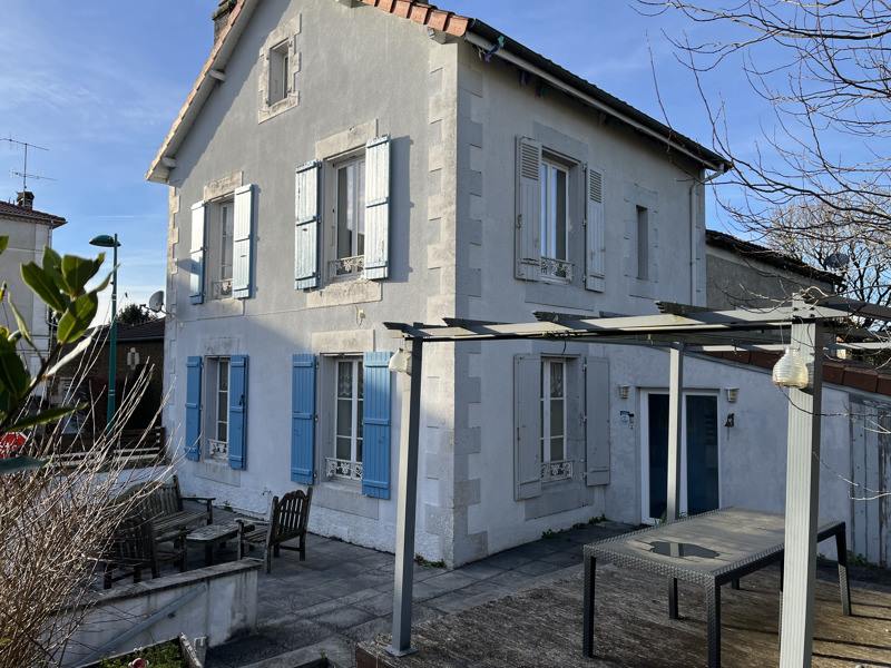 Vente Maison MONTEMBOEUF - 5 pièces -87 m² - (16310)