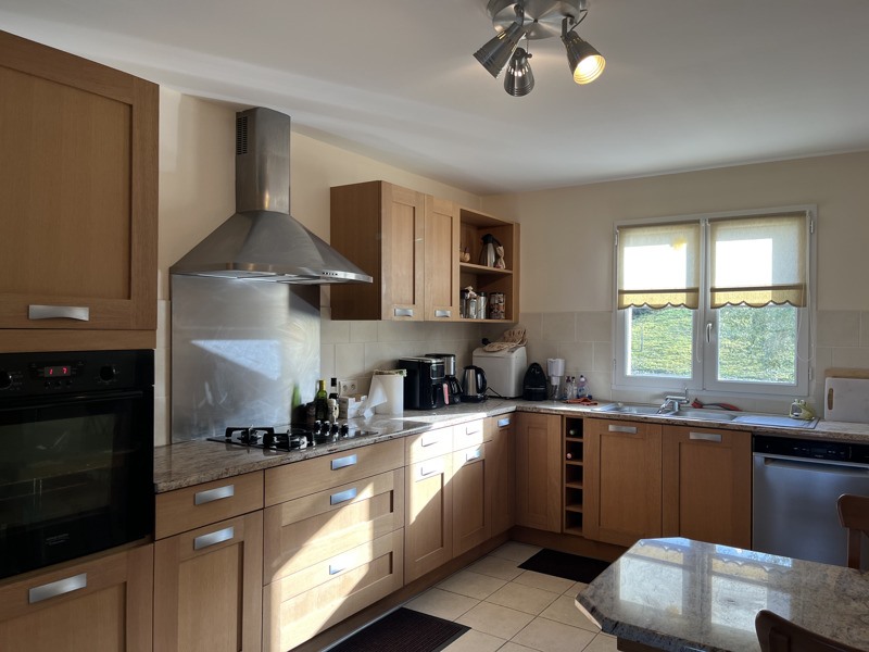 Vente Maison ROUZEDE - 6 pièces -201 m² - (16220)