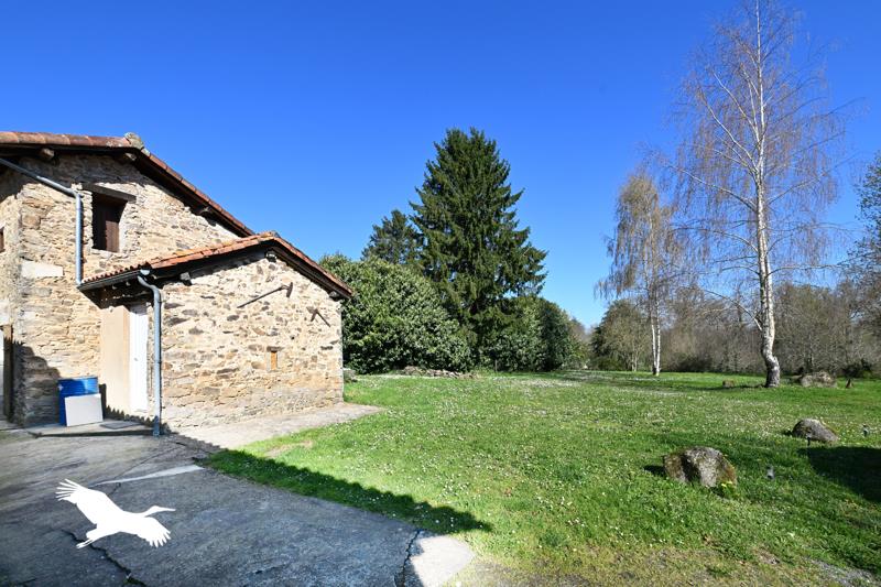 Vente Maison LE LINDOIS - 3 pièces -137 m² - (16310)