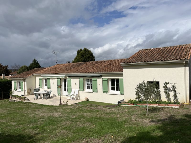 Vente Maison MONTBRON 16220 6 pièces - 130 m²