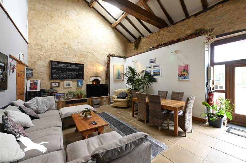 Vente Maison COMBIERS - 10 pièces -238 m² - (16320)