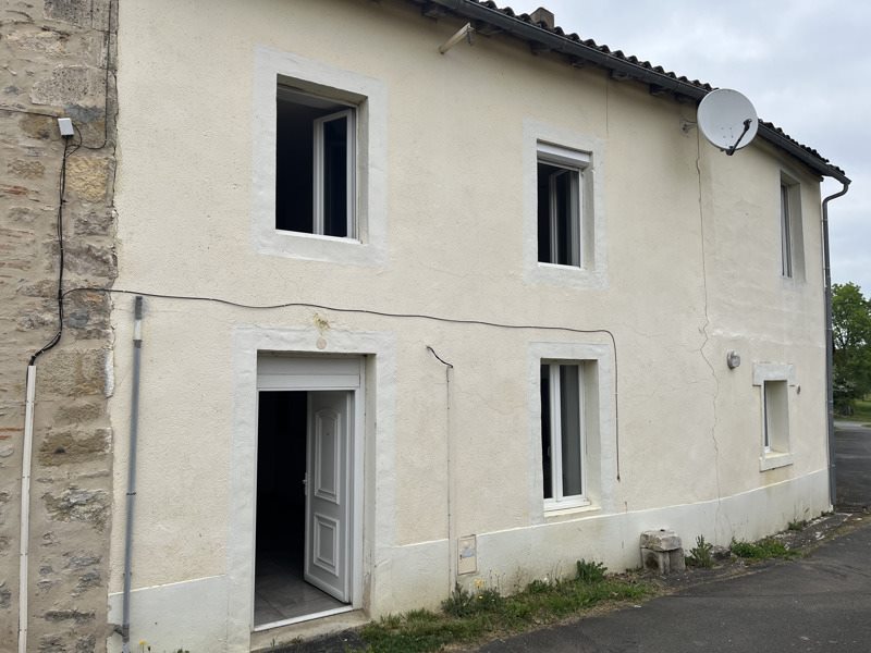 Vente Maison ROUZEDE - 4 pièces -106 m² - (16220)