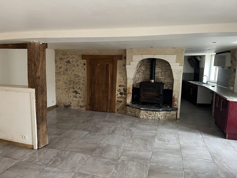 Vente Maison ROUZEDE - 4 pièces -106 m² - (16220)