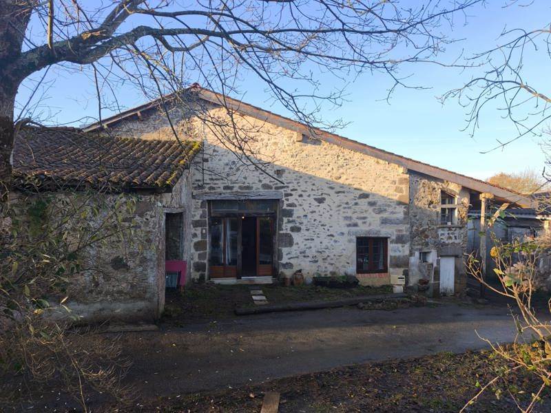 Vente Maison ECURAS - 3 pièces -123 m² - (16220)