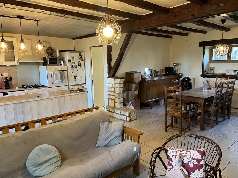 Vente Maison LE LINDOIS - 6 pièces -113 m² - (16310)