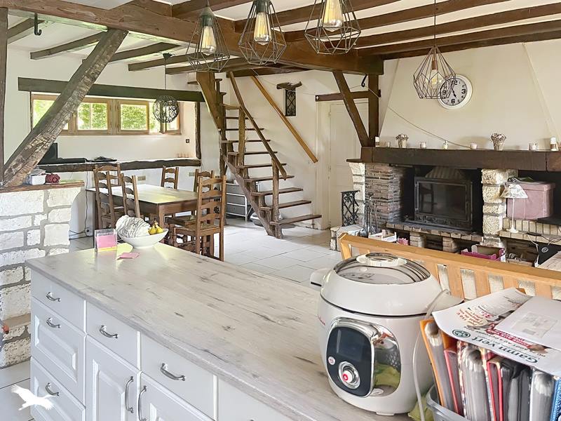 Vente Maison LE LINDOIS - 6 pièces -113 m² - (16310)