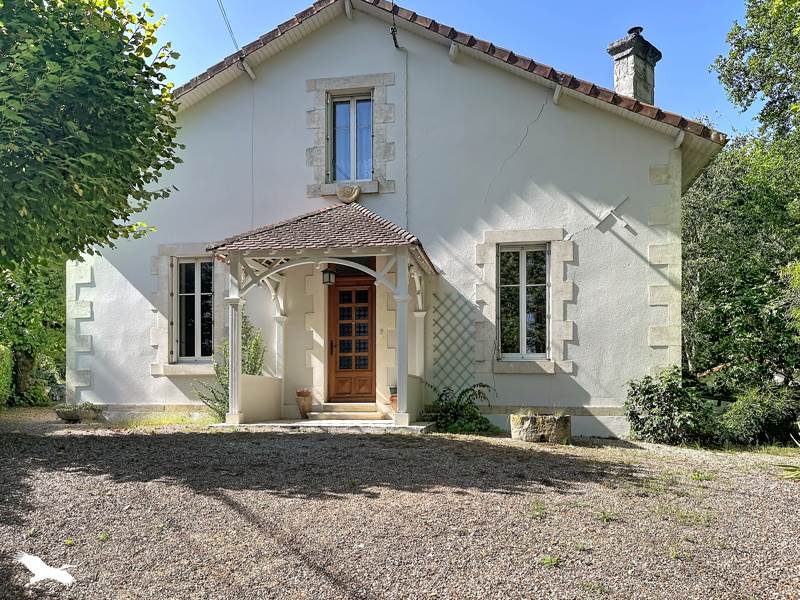 Vente Maison CHAZELLES 16380 4 pièces - 113 m²
