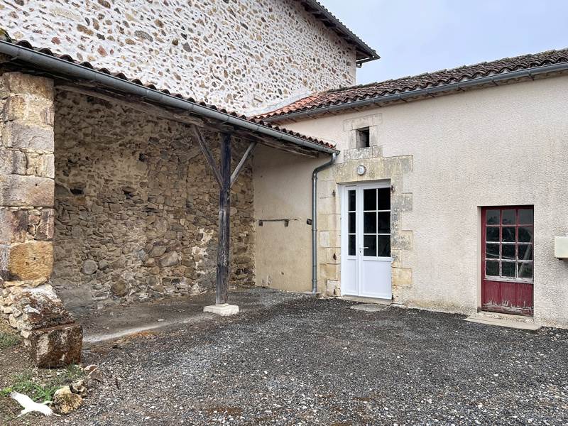 Vente Maison Écuras - 3 pièces -69 m² - (16220)