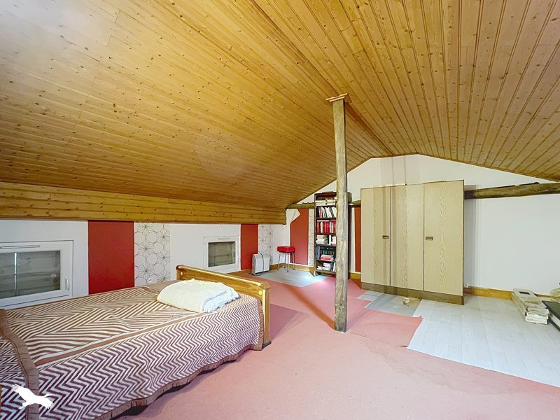 Vente Maison Montbron - 6 pièces -108 m² - (16220)