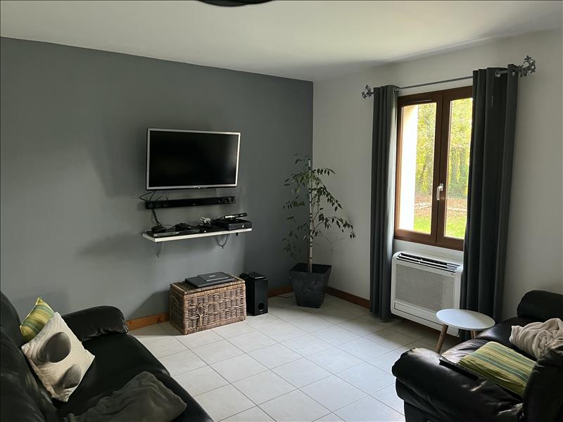 Vente Maison ROUGNAC - 6 pièces -168 m² - (16320)