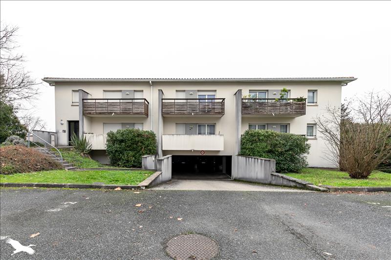 Vente Appartement BEGLES - 2 pièces -49 m² - (33130)