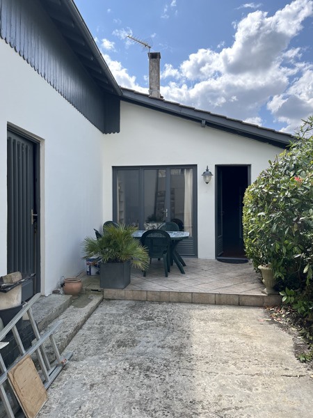 Vente Maison BEGLES - 4 pièces -85 m² - (33130)