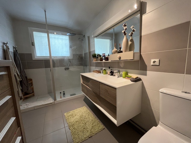 Vente Maison BEGLES - 5 pièces -144 m² - (33130)