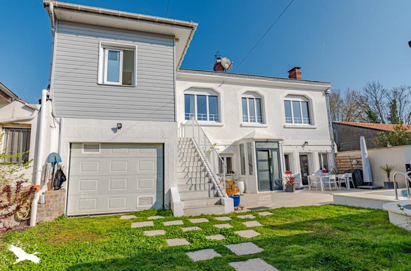 Vente Maison BEGLES - 5 pièces -140 m² - (33130)