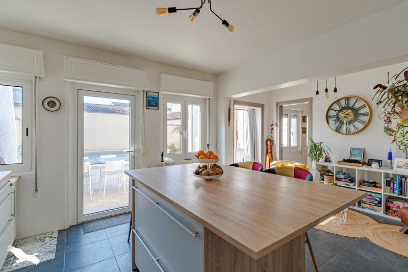 Vente Maison BEGLES - 5 pièces -140 m² - (33130)