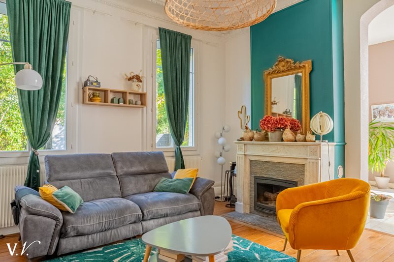 Vente Maison BEGLES - 8 pièces -217 m² - (33130)