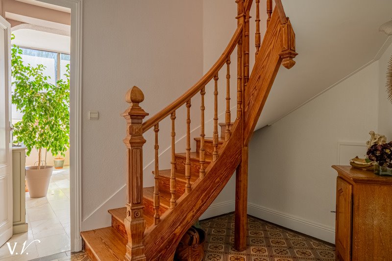 Vente Maison BEGLES - 8 pièces -217 m² - (33130)