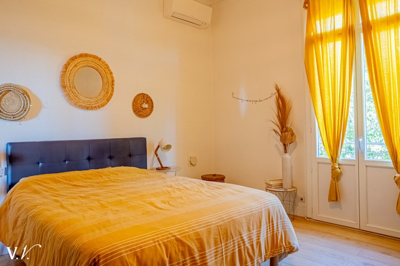 Vente Maison BEGLES - 8 pièces -217 m² - (33130)