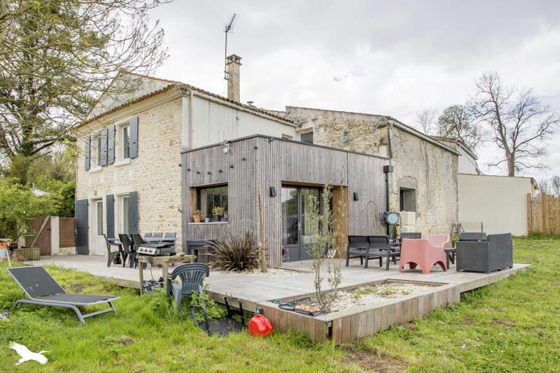 Vente Maison ST LAURENT DE LA PREE - 9 pièces -195 m² - (17450)