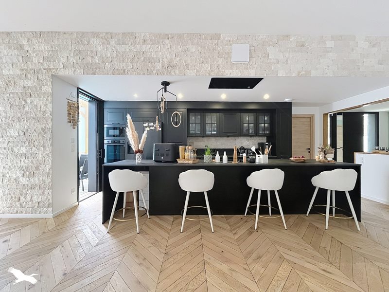 Vente Maison ST LAURENT DE LA PREE - 5 pièces -172 m² - (17450)