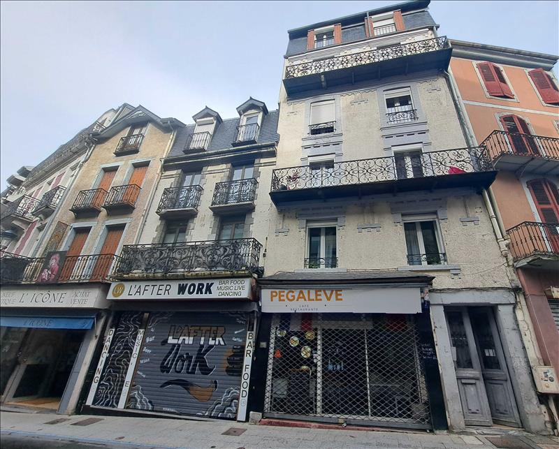 Vente Immeuble LOURDES - -  750 m² - (65100)