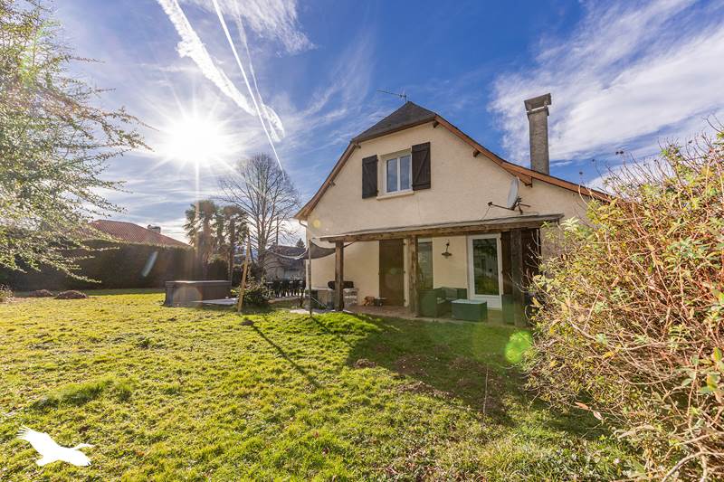 Vente Maison ADE - 6 pièces -187 m² - (65100)