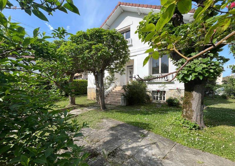 Vente Maison LOURDES - 5 pièces -181 m² - (65100)