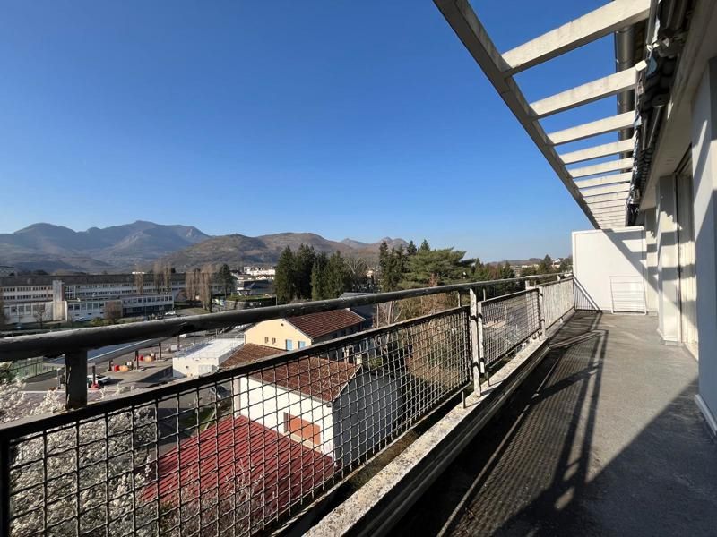 Vente Appartement LOURDES - 3 pièces -80 m² - (65100)