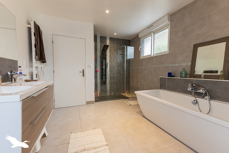 Vente Maison BOO SILHEN - 7 pièces -282 m² - (65400)