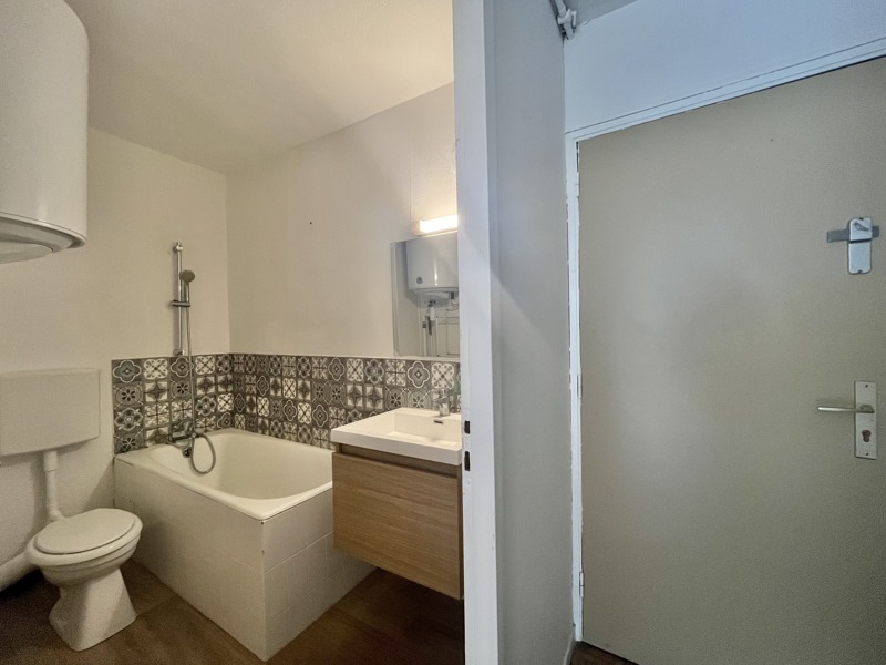Vente Appartement LOURDES - 1 pièce -26 m² - (65100)