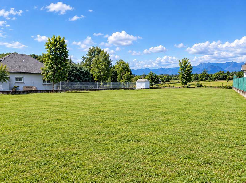 Vente Terrain LOUBAJAC - -1811 m² - (65100)