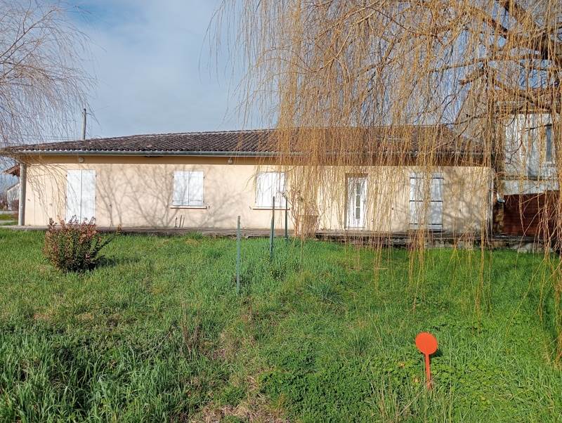 Vente Maison LARUSCADE - 9 pièces -235 m² - (33620)