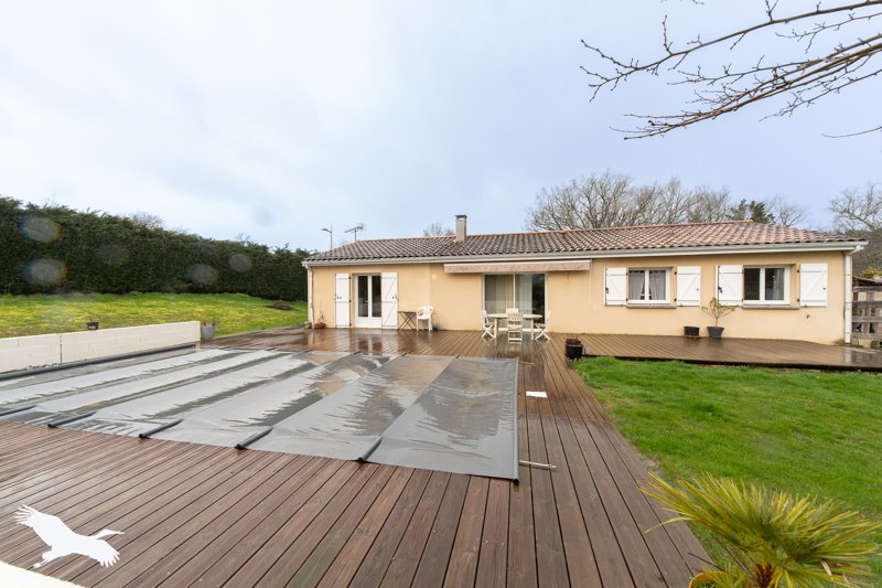 Vente Maison LAPOUYADE - 5 pièces -117 m² - (33620)