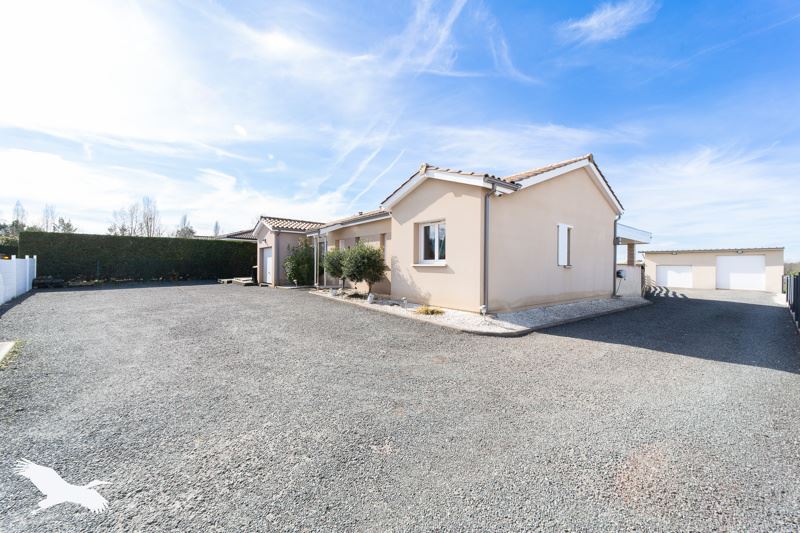 Vente Maison CIVRAC DE BLAYE - 4 pièces -102 m² - (33920)