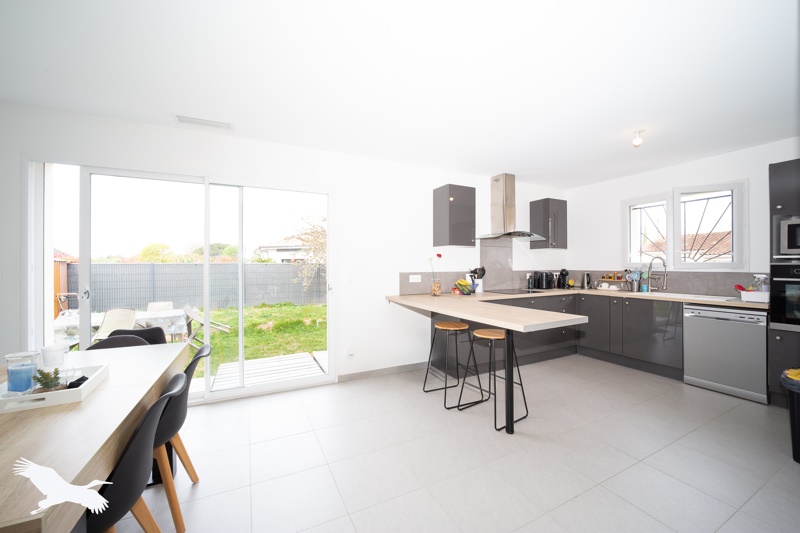 Vente Maison ST MARIENS - 5 pièces -105 m² - (33620)