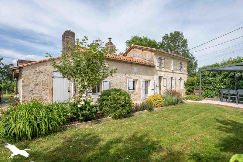 Vente Maison LARUSCADE - 6 pièces -138 m² - (33620)