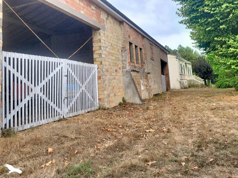 Vente Maison LARUSCADE - 5 pièces -135 m² - (33620)
