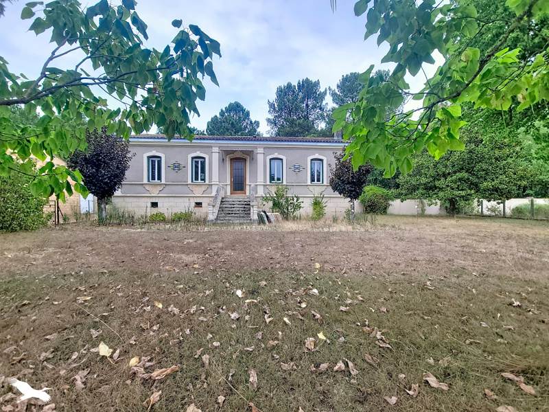 Vente Maison LARUSCADE 33620 5 pièces - 135 m²