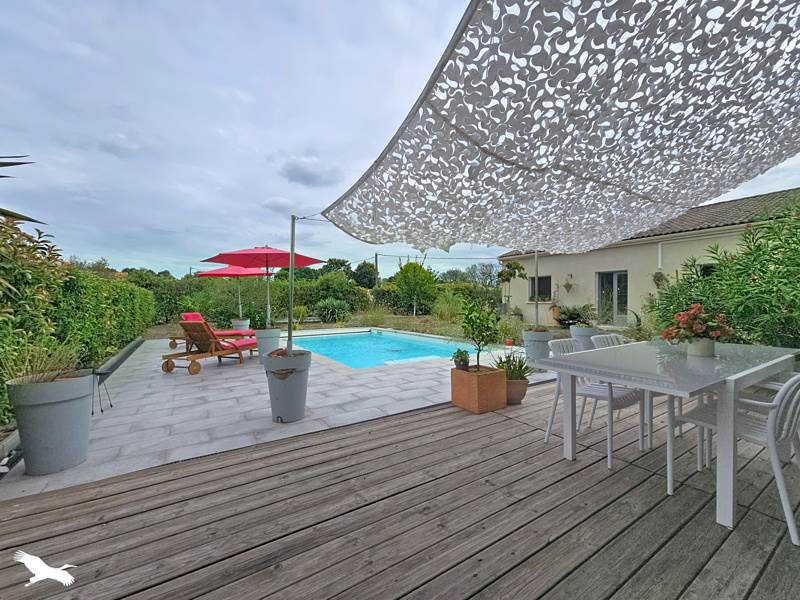 Maison 5 pièces 182 m² · à Laruscade · 182 m² · 399 000 €